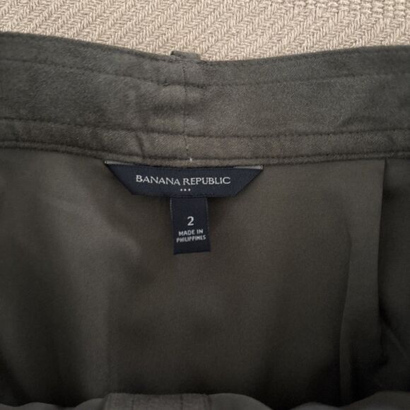 Banana Republic Mini Skirt Wonens Size 2 Green Faux Suede Button Front - Picture 5 of 7